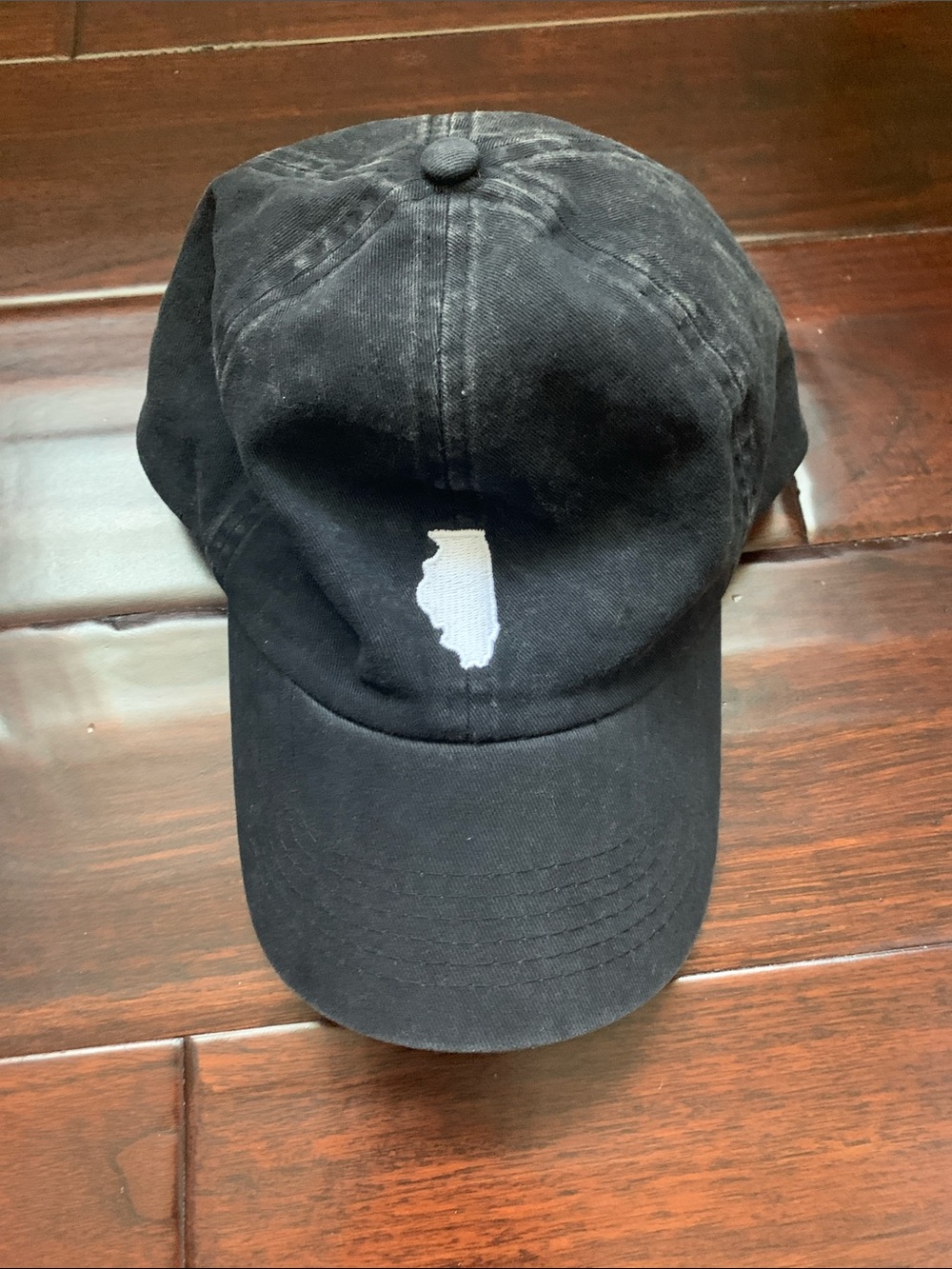 Never worn David and Young Black Baseball Cap with Illinois White Logo